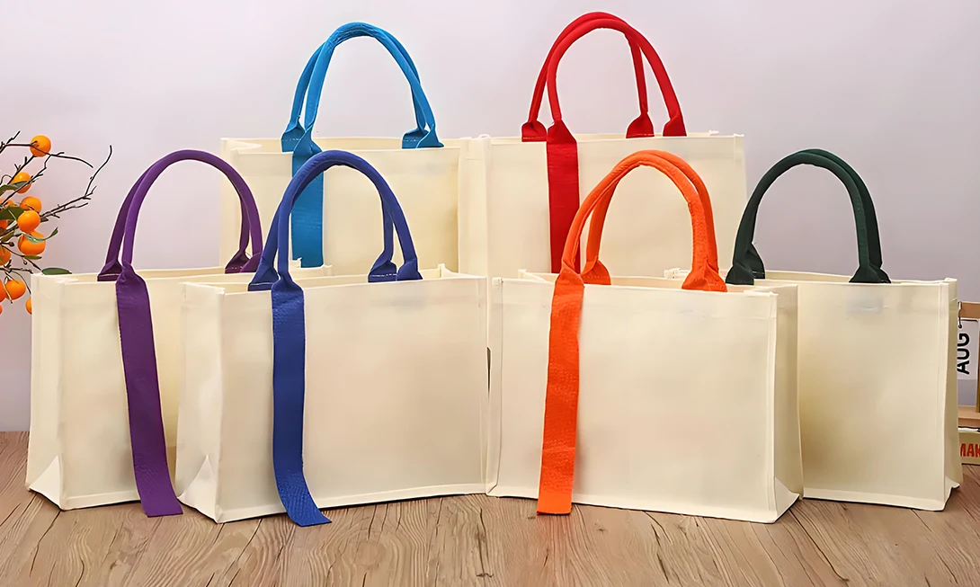 The difference between cotton bags and canvas bags.
